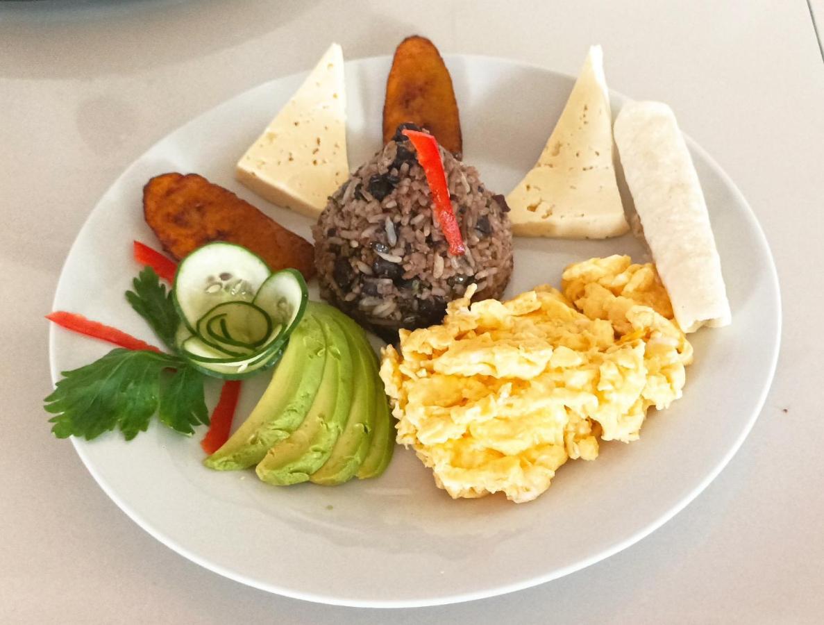 Tico Bed & Breakfast La Fortuna Esterno foto