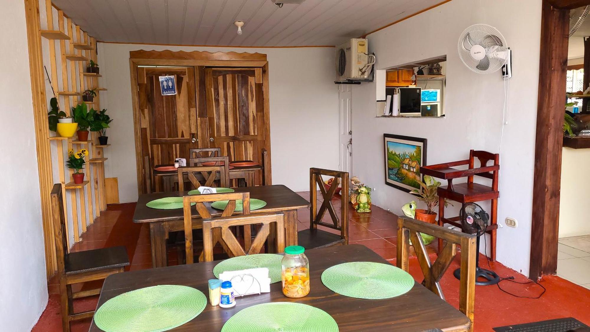 Tico Bed & Breakfast La Fortuna Esterno foto