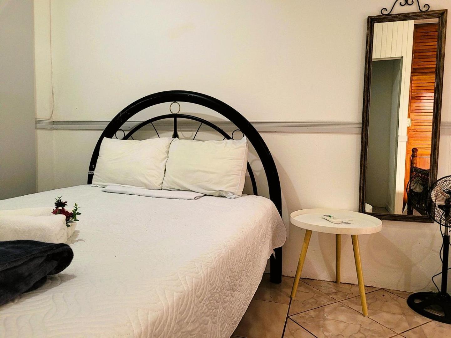 Tico Bed & Breakfast La Fortuna Esterno foto